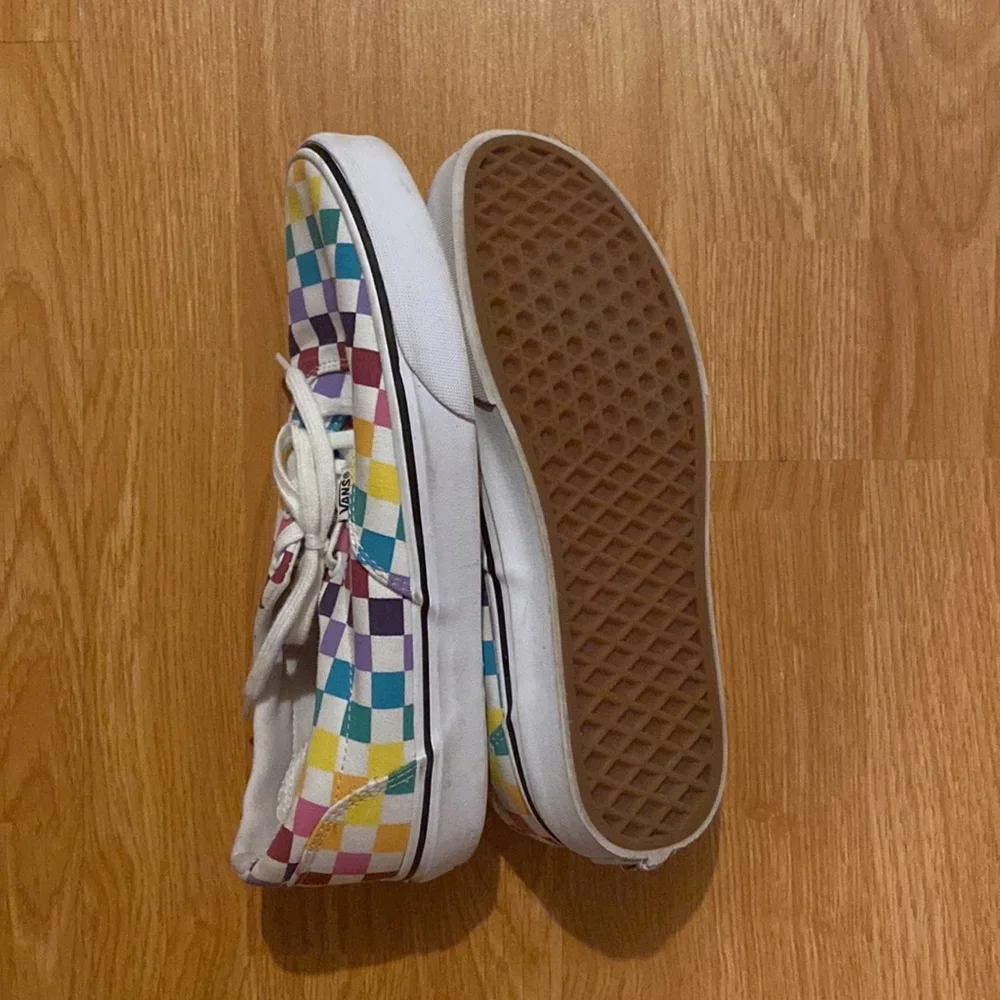 Shoes - Picture 2 of 3